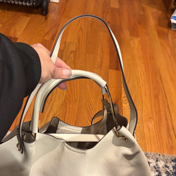 Sondra Roberts White Leather Tote - Picture 6 of 9